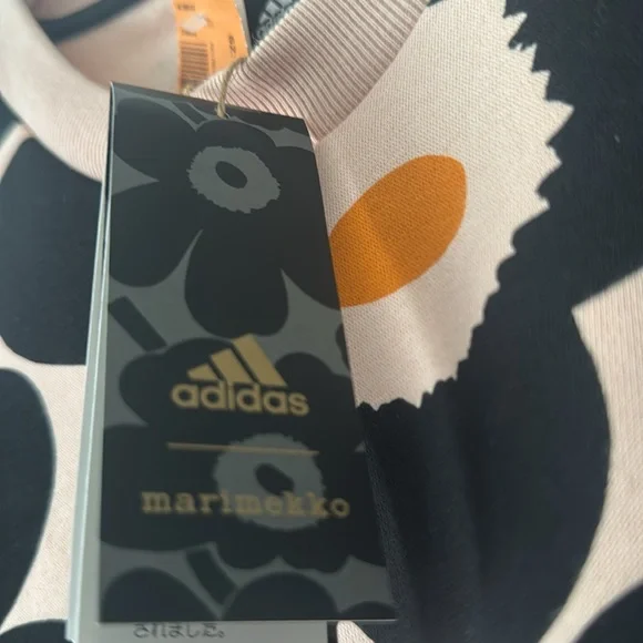 Marimekko adidas . size medium. New with tags - Picture 6 of 7